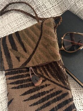 Woven Leaf-Print Crossbody Bag in Brown